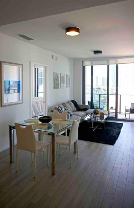 Ferienwohnung Luxury 2Br Corner Apt Downtown Mia Miami Exterior foto